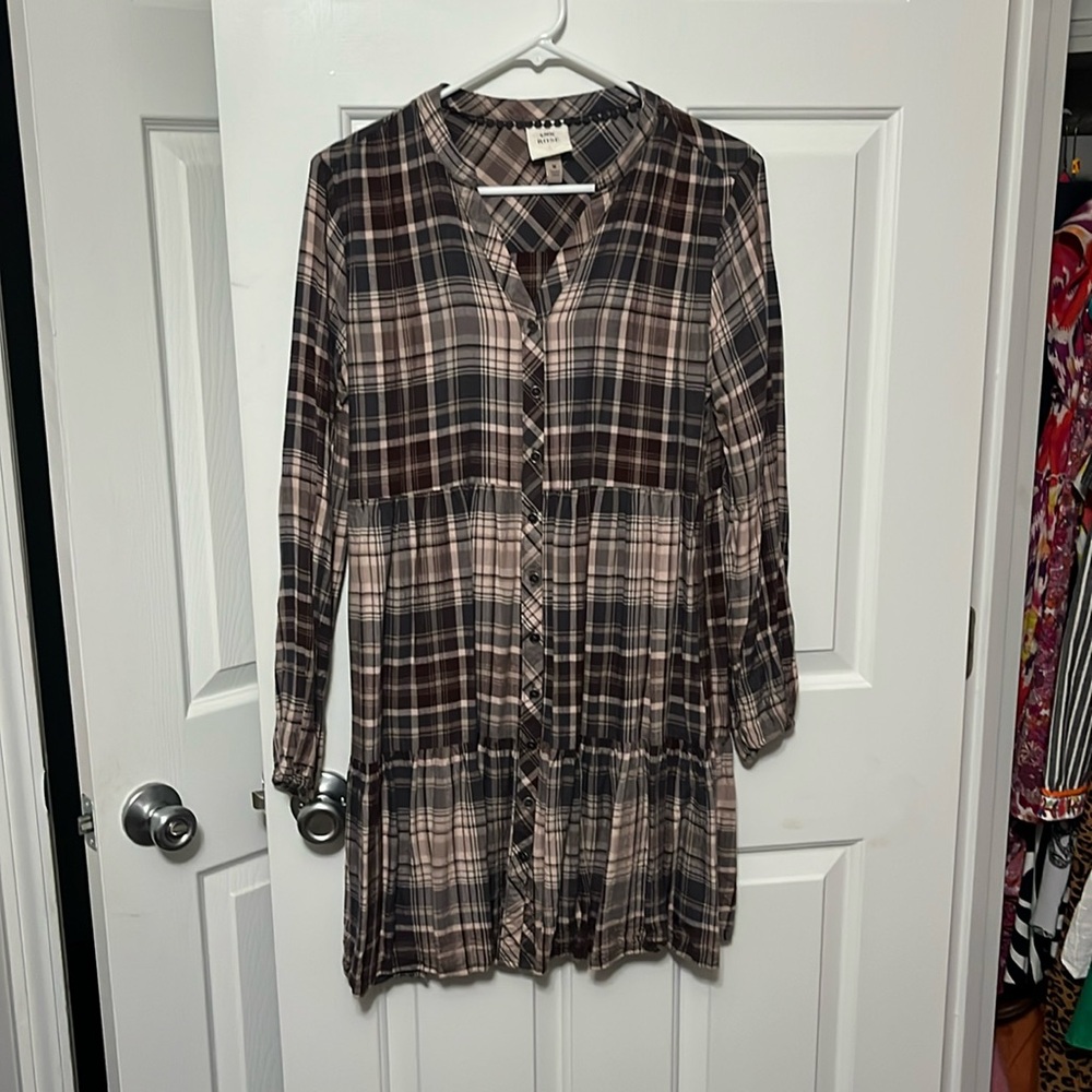 Brown and black plaid dress! Perfect for winter